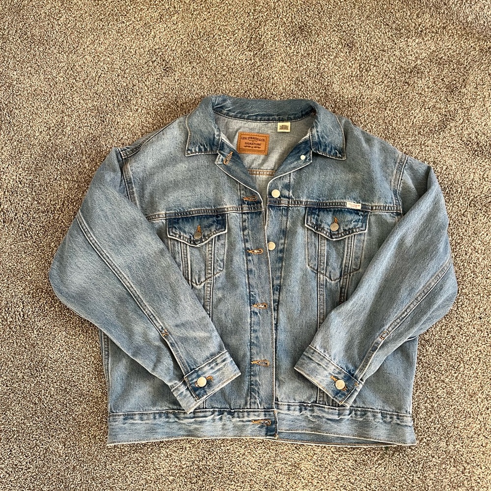 Levi’s Oversized Jean Jacket - M